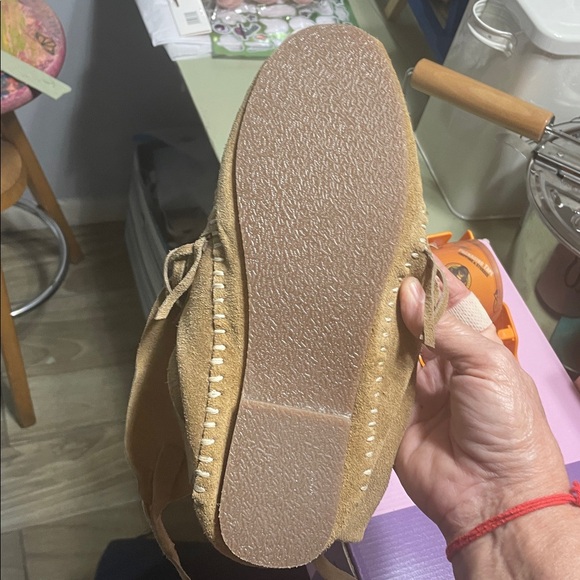 Tan Suede Moccasins with Fringe and Embroidery - Picture 3 of 4